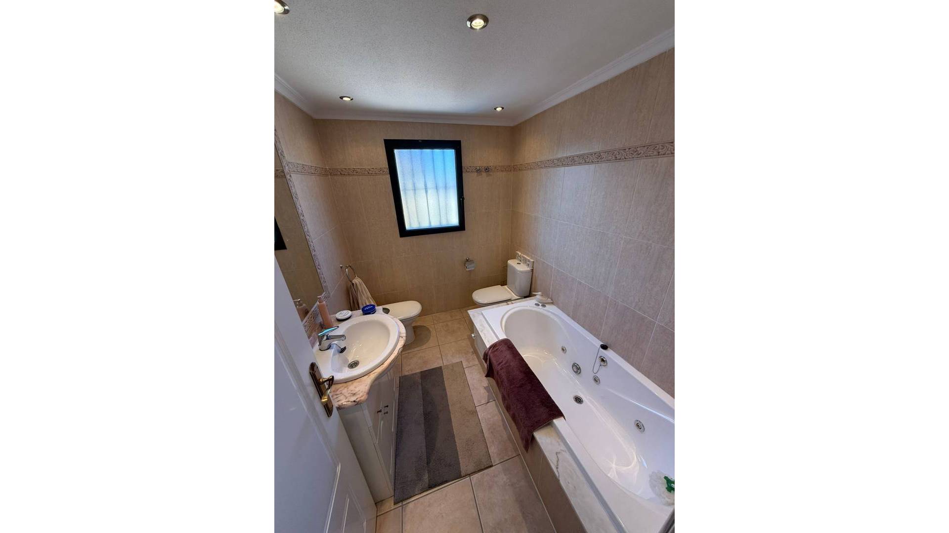 Second hand - Independent villa - Orihuela - Villamartin