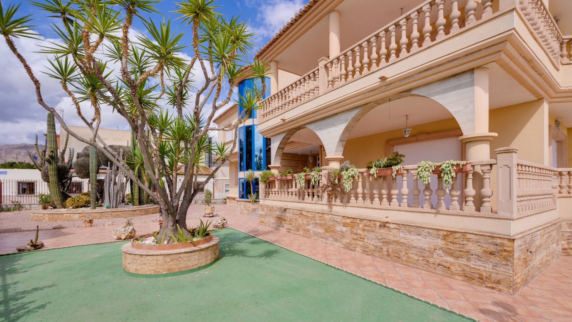 Second hand - Independent villa - Orihuela