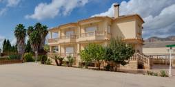 Second hand - Independent villa - Orihuela