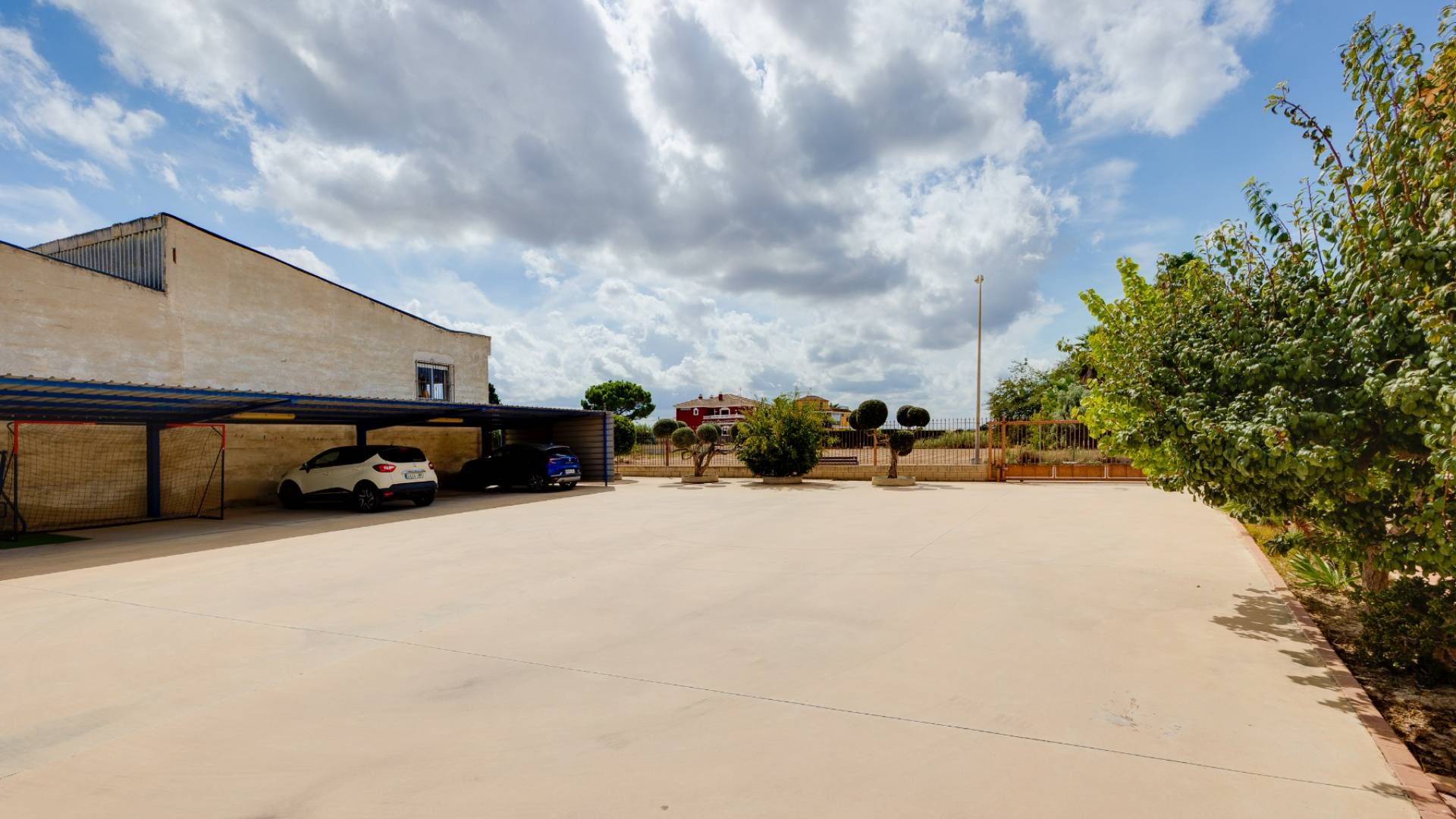 Second hand - Independent villa - Orihuela