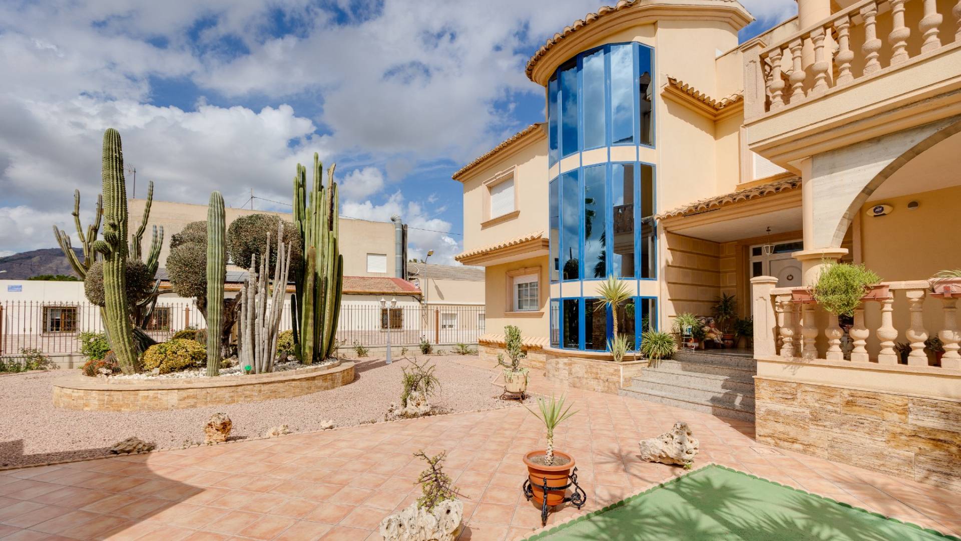 Second hand - Independent villa - Orihuela