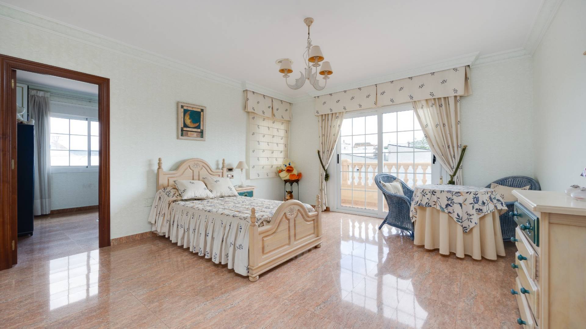 Second hand - Independent villa - Orihuela