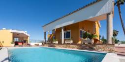 Second hand - Independent villa - Orihuela