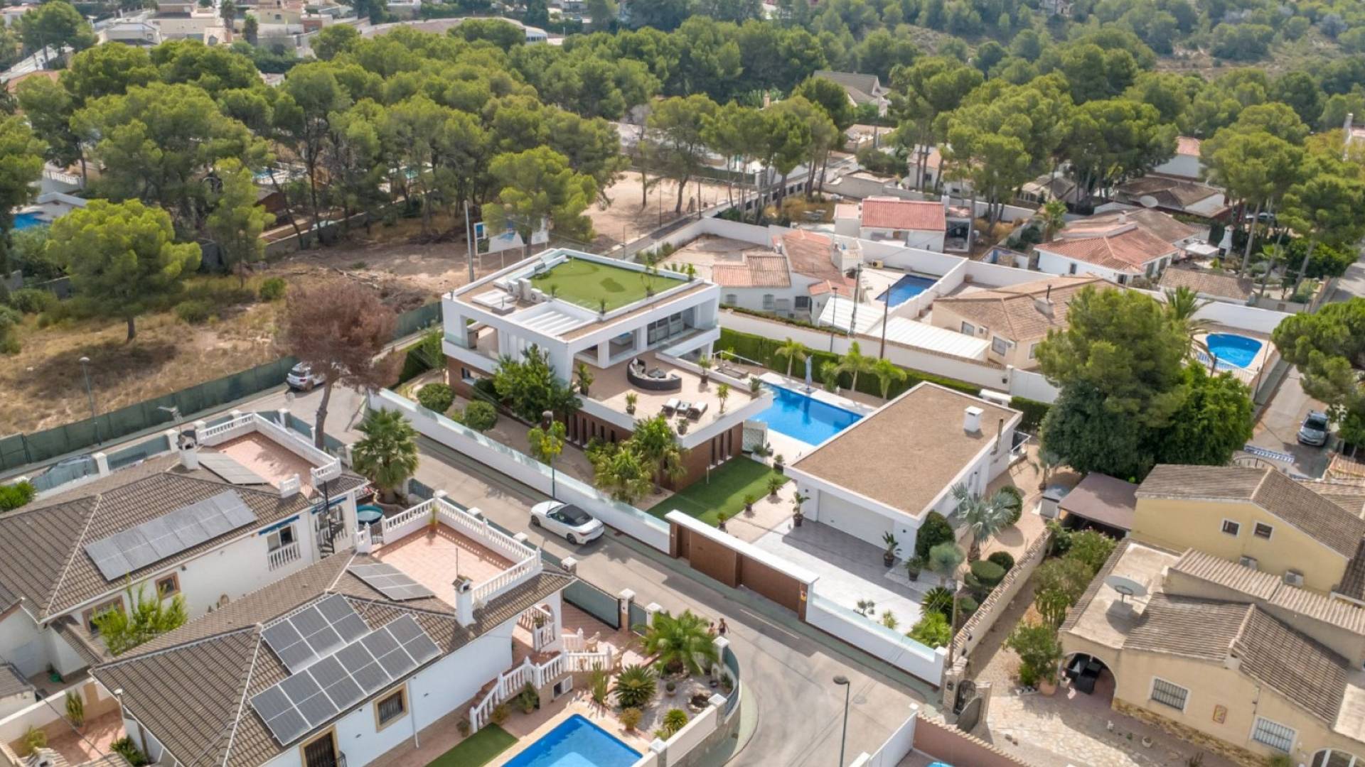Second hand - Independent villa - Pinar de Campoverde