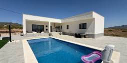 Second hand - Independent villa - Pinoso