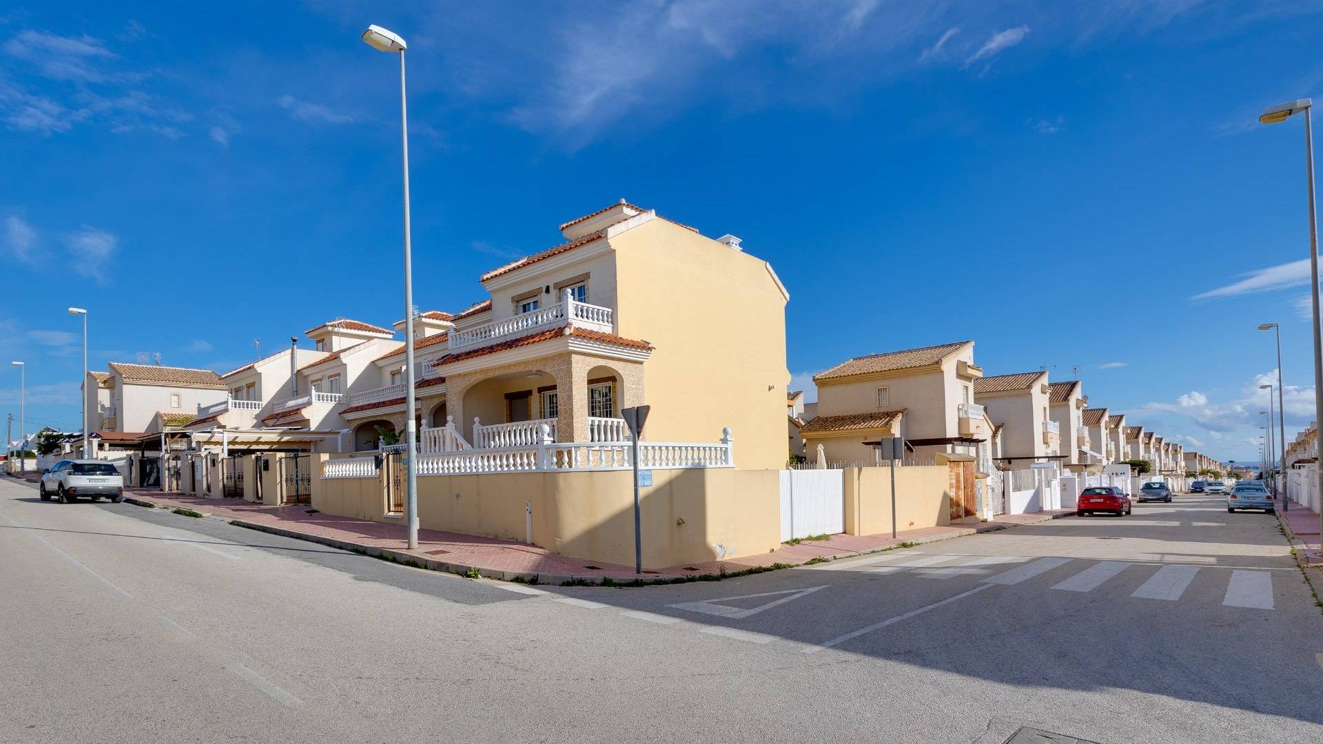 Second hand - Independent villa - Rojales - Centro de la Ciudad Quesada