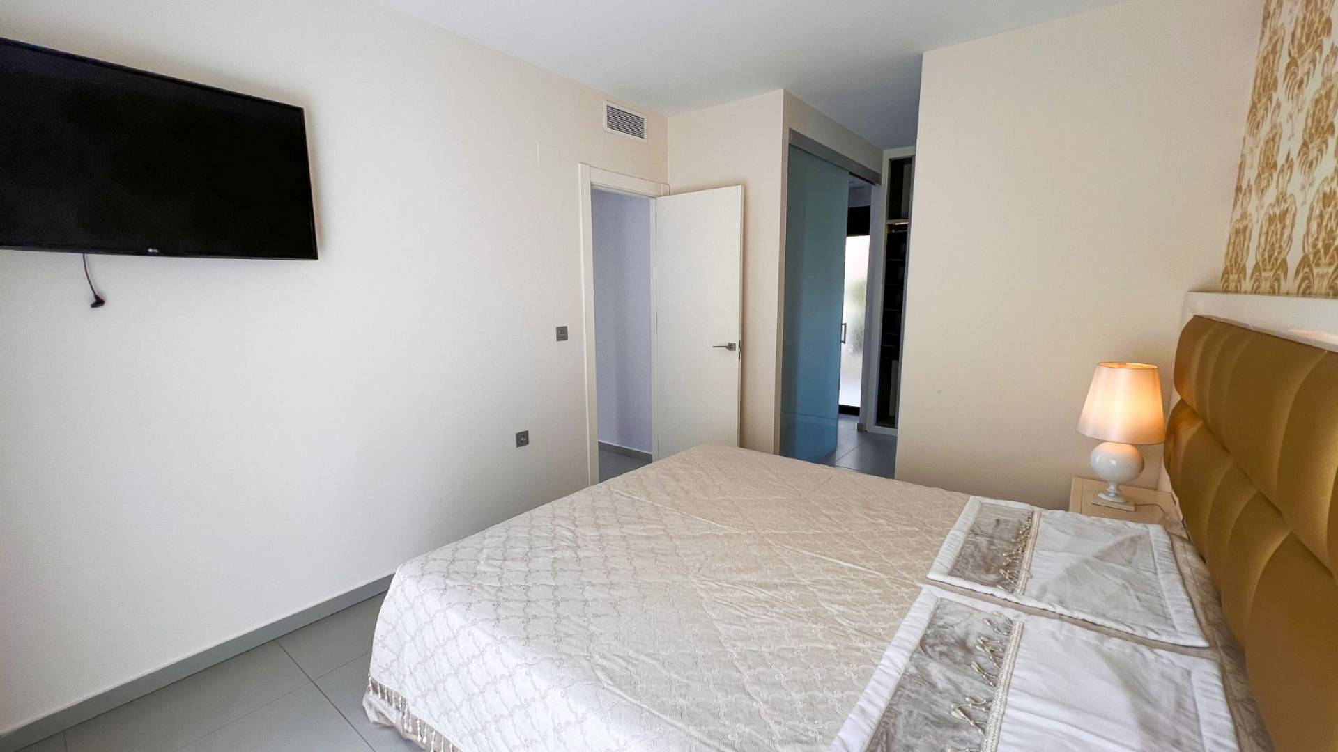 Second hand - Independent villa - Rojales