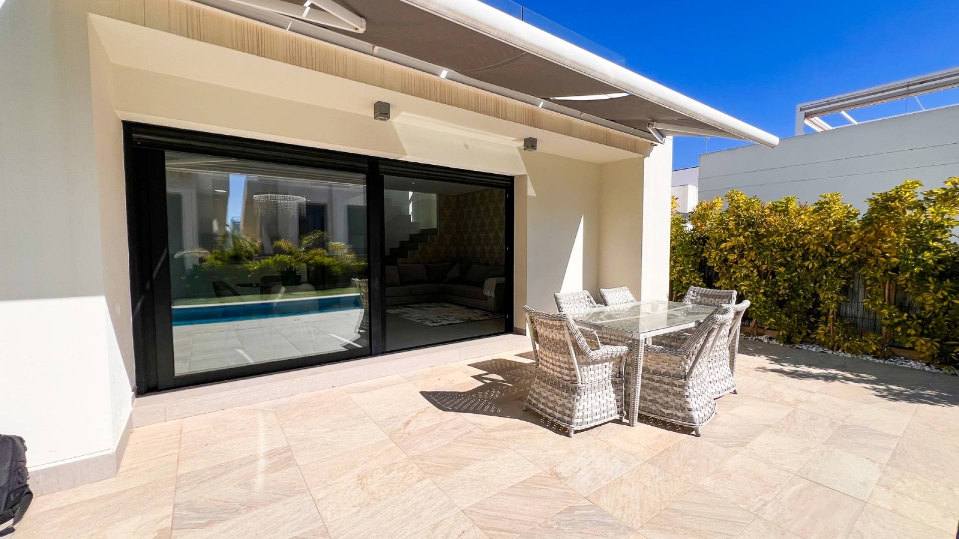 Second hand - Independent villa - Rojales