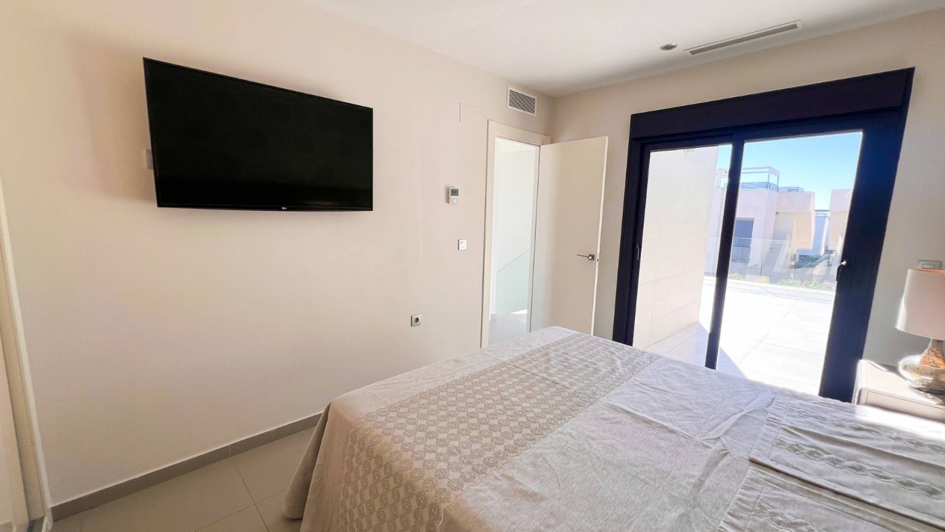 Second hand - Independent villa - Rojales