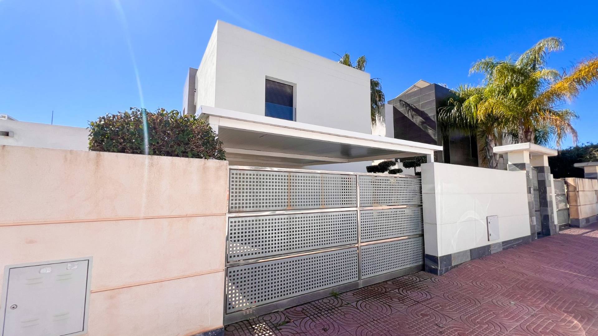 Second hand - Independent villa - Rojales