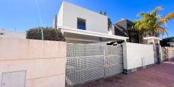 Second hand - Independent villa - Rojales