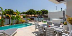 Second hand - Independent villa - Rojales
