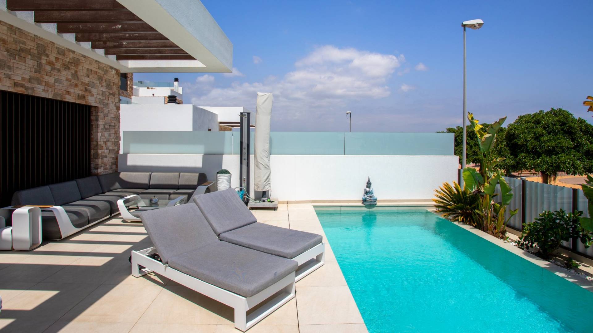 Second hand - Independent villa - Rojales