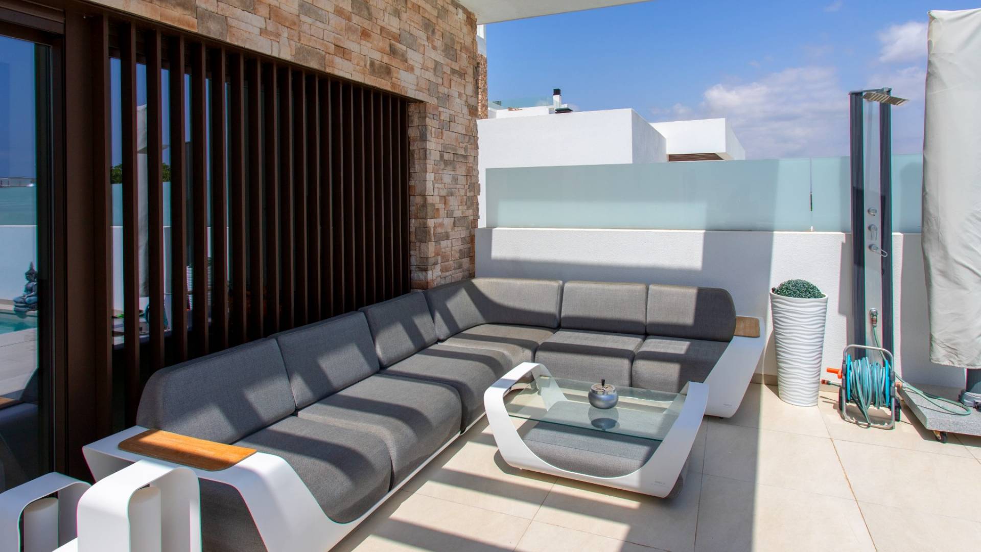 Second hand - Independent villa - Rojales