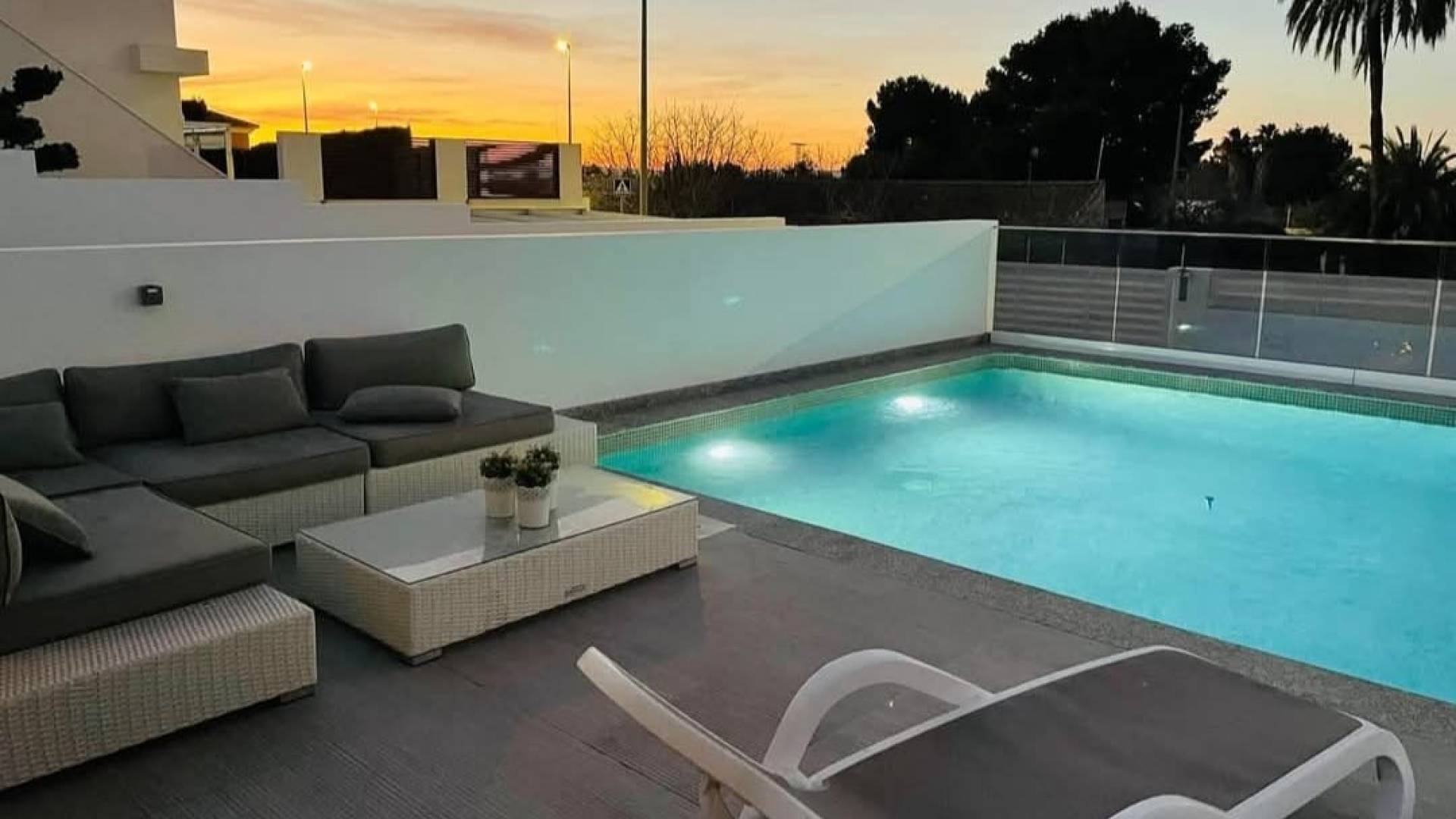 Second hand - Independent villa - San Fulgencio - Urbanización La Marina