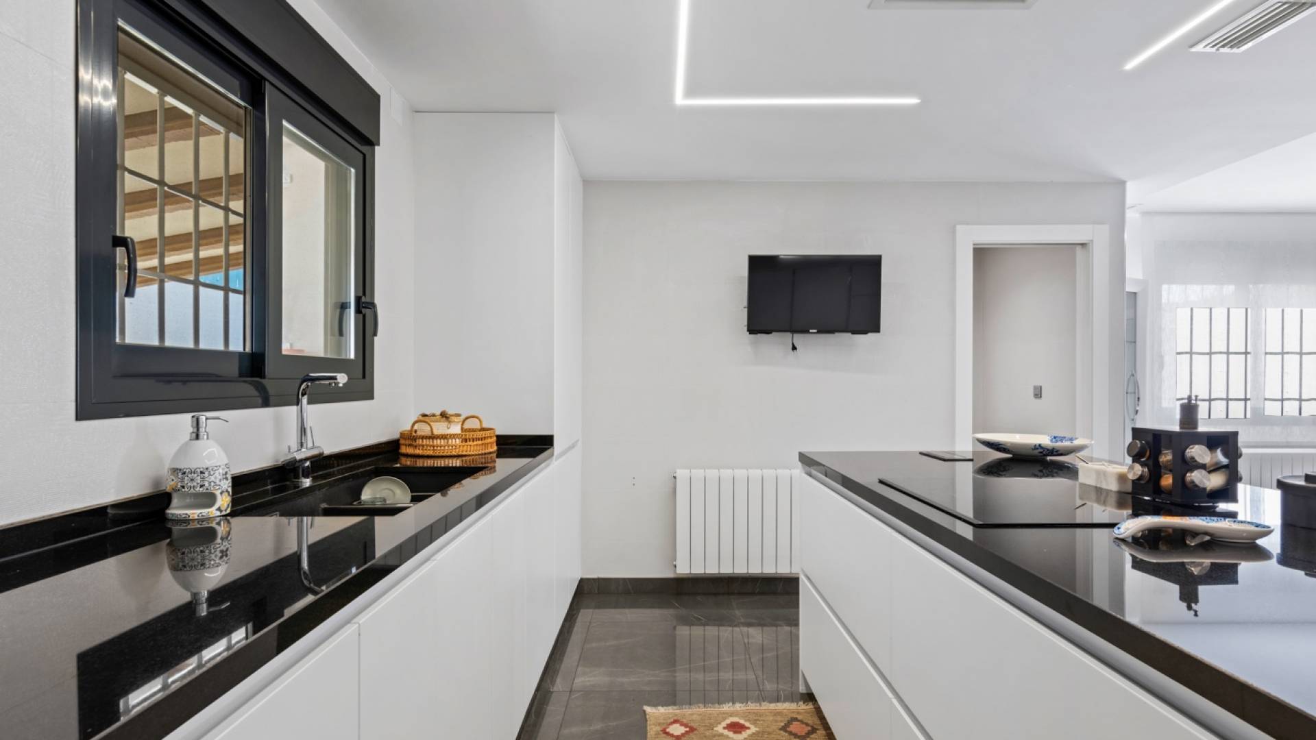 Second hand - Independent villa - San Juan Alicante - Frank Espinós