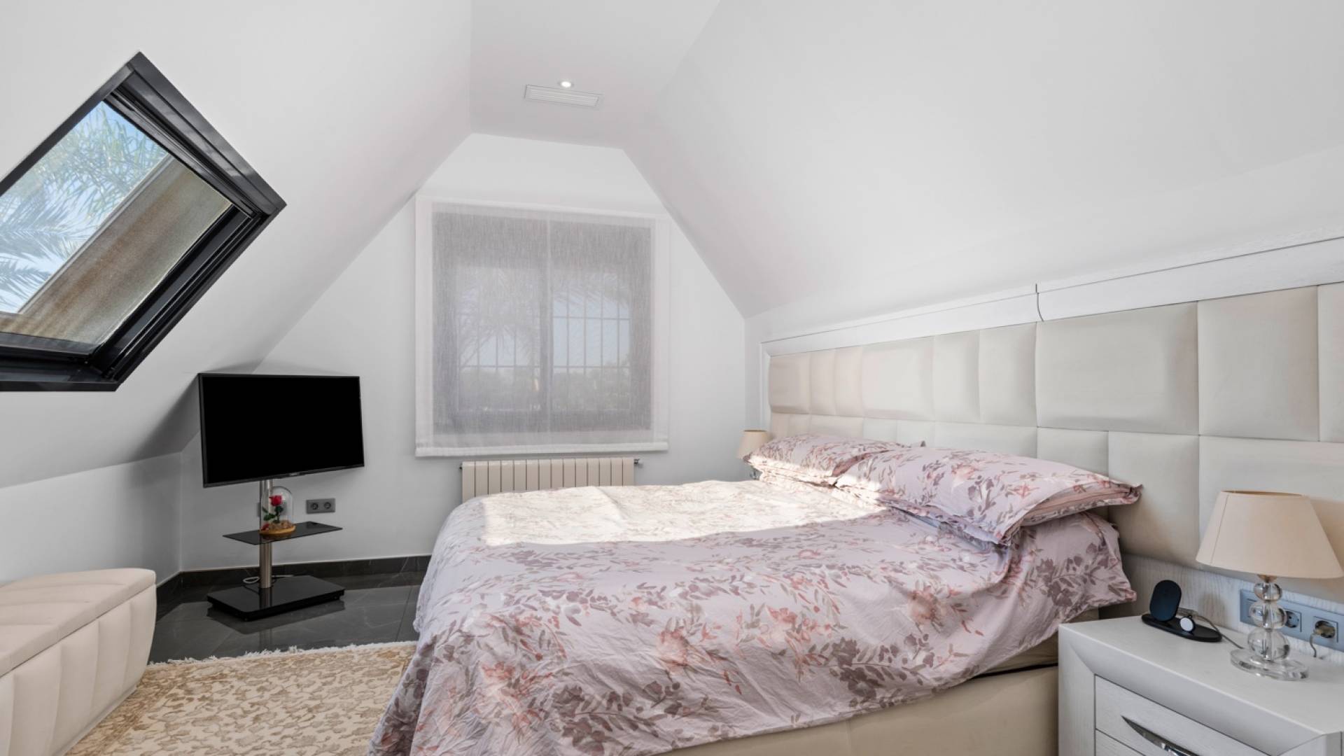 Second hand - Independent villa - San Juan Alicante - Frank Espinós