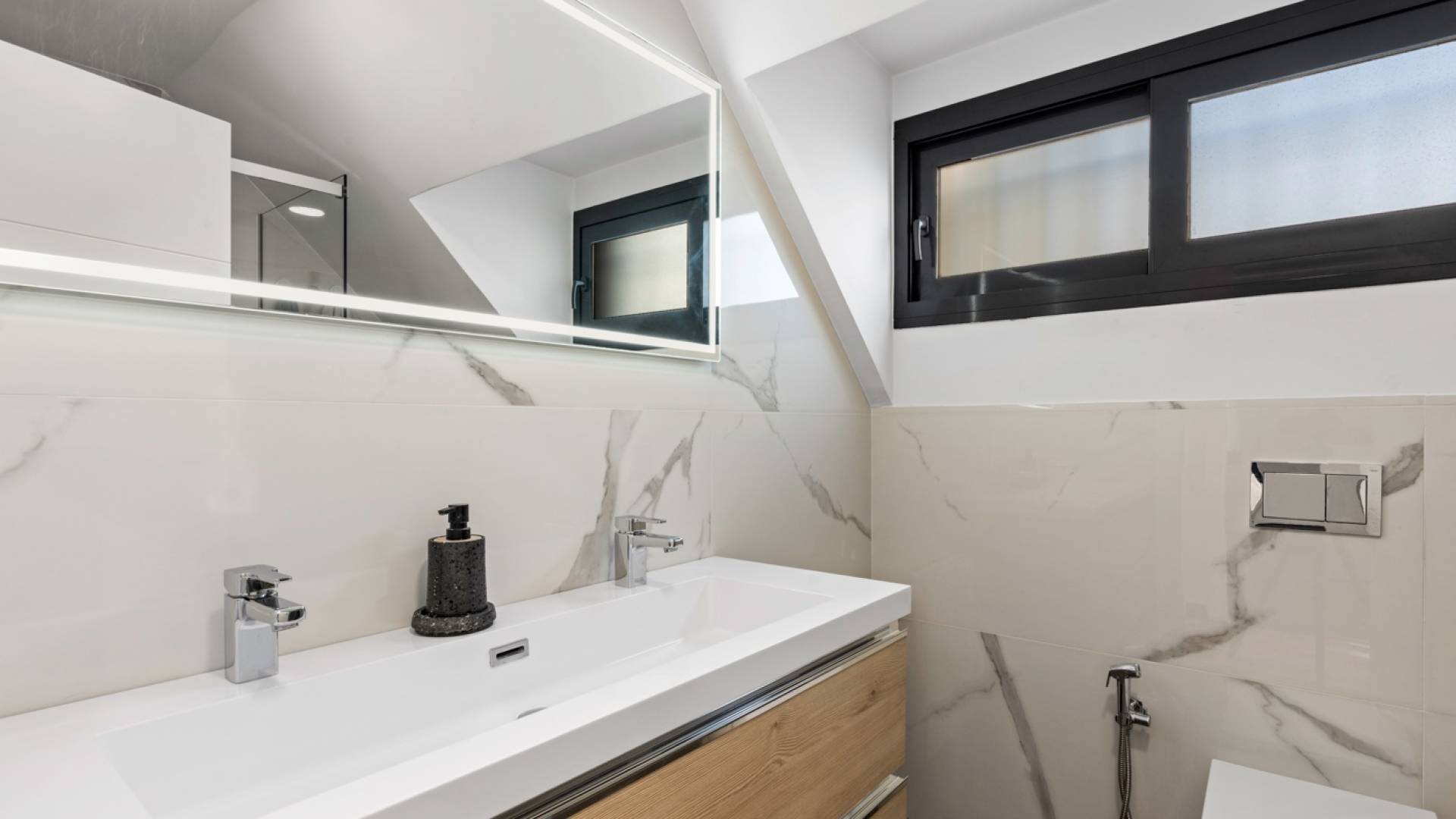 Second hand - Independent villa - San Juan Alicante - Frank Espinós