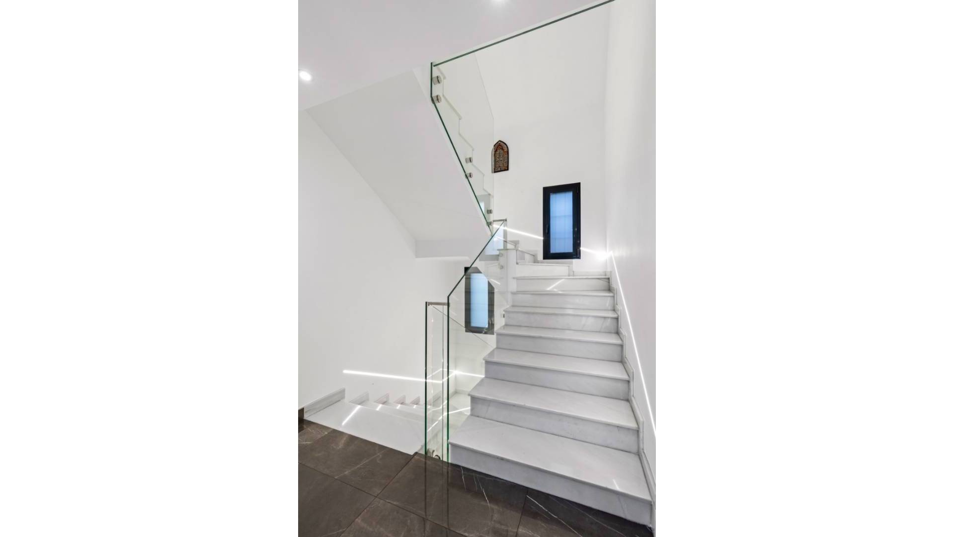 Second hand - Independent villa - San Juan Alicante - Frank Espinós