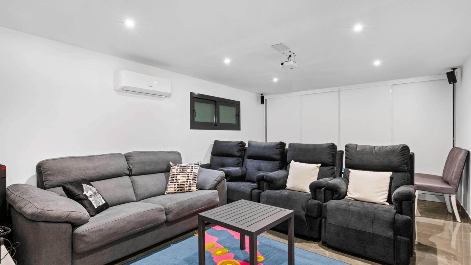 Second hand - Independent villa - San Juan Alicante - Frank Espinós