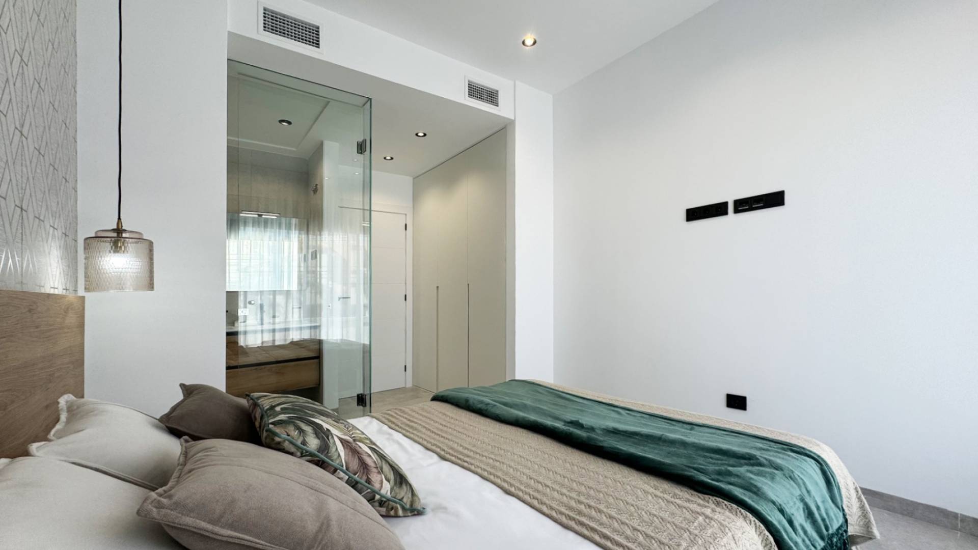 Second hand - Independent villa - San Miguel de Salinas - Blue Lagoon - El Galan