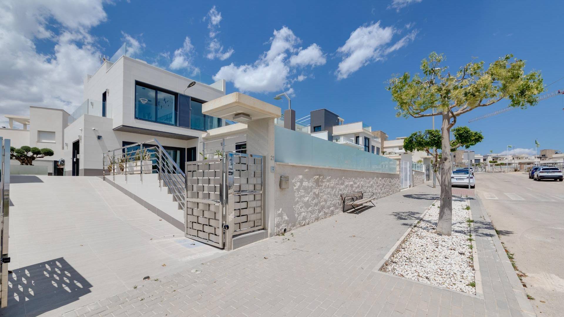 Second hand - Independent villa - San Miguel de Salinas - Cerro del Sol