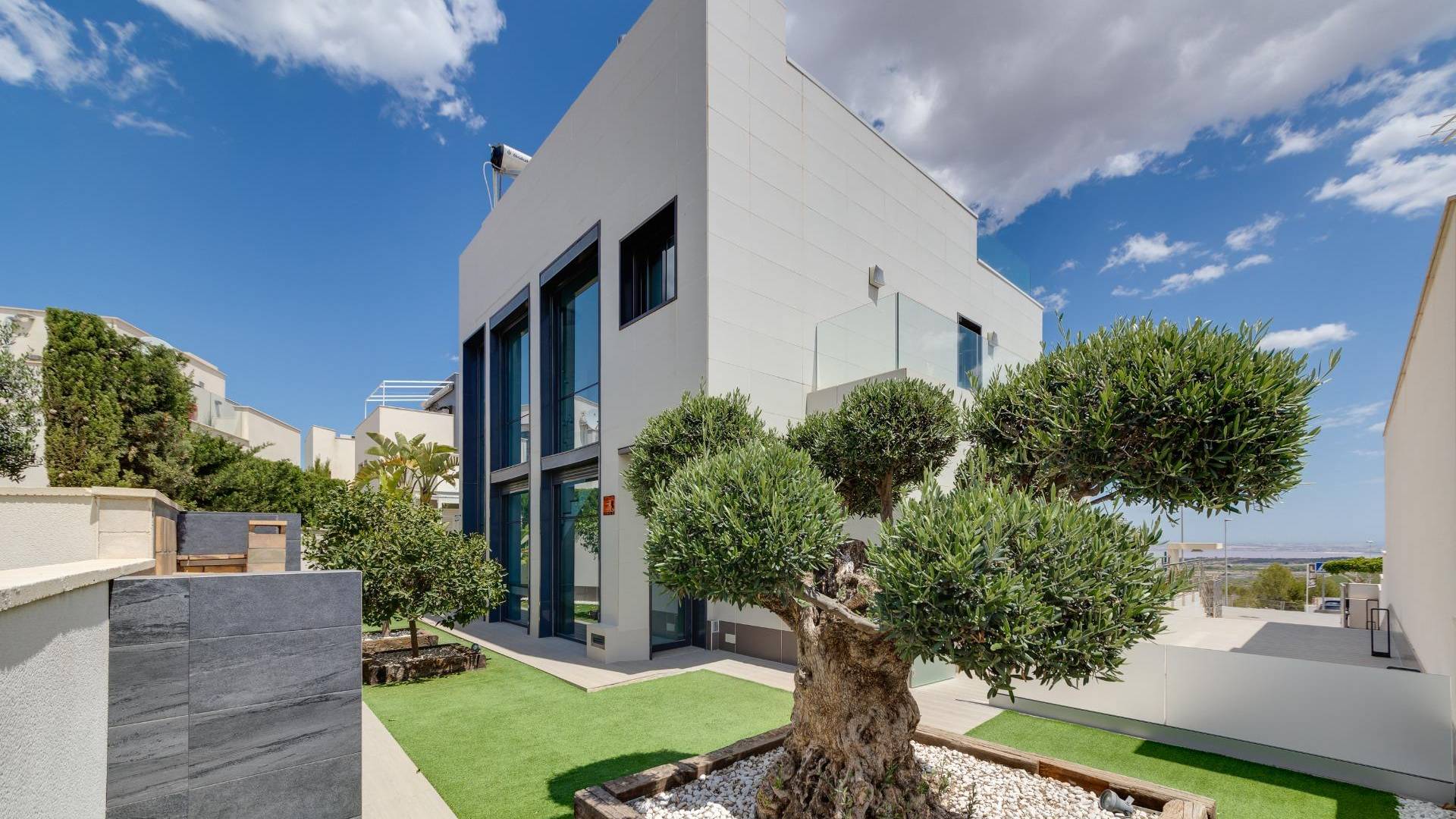 Second hand - Independent villa - San Miguel de Salinas - Cerro del Sol