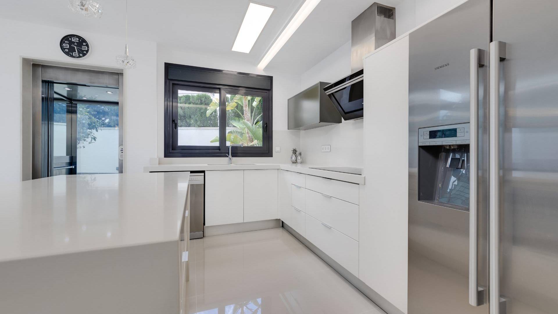 Second hand - Independent villa - San Miguel de Salinas - Cerro del Sol