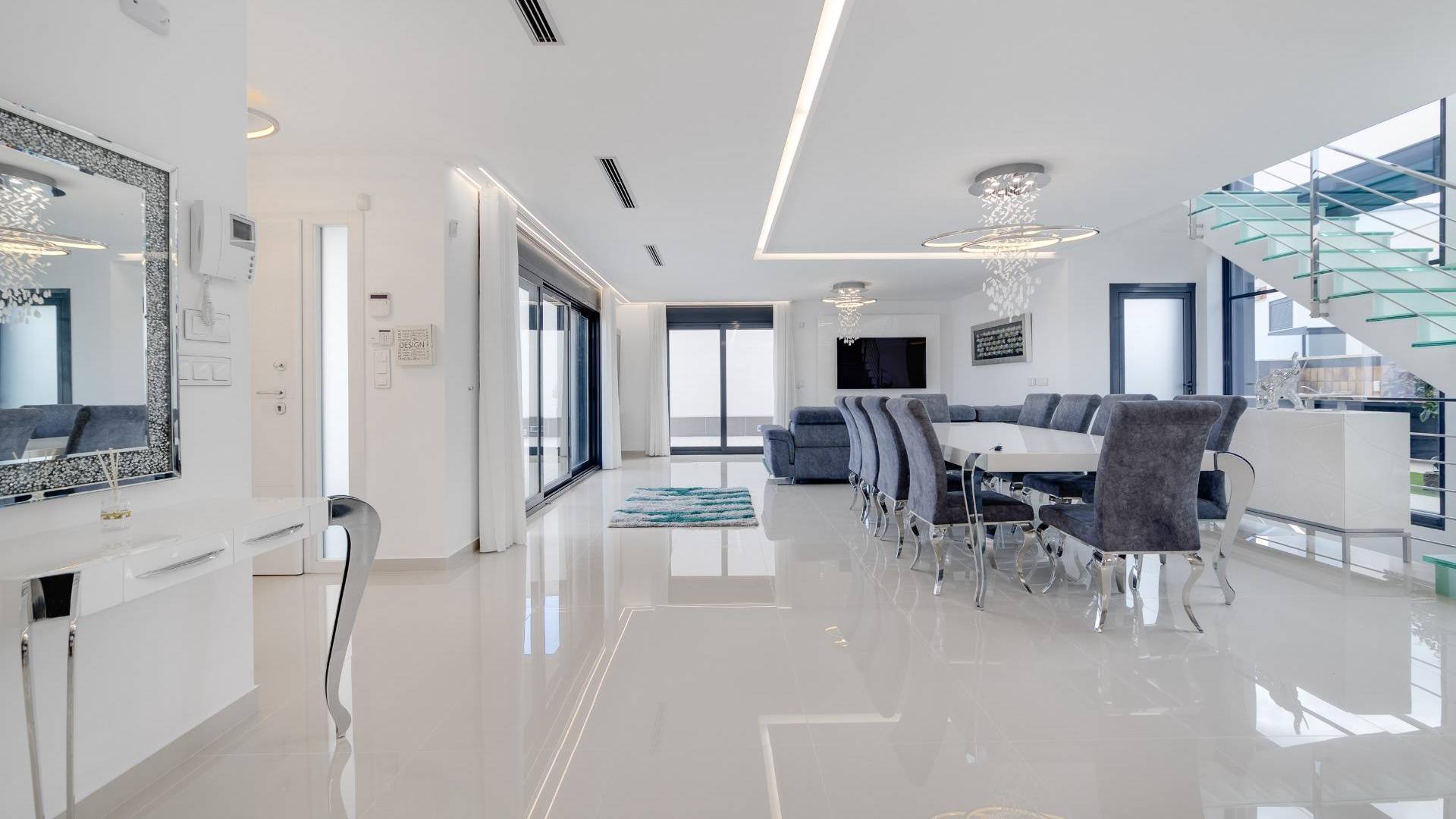 Second hand - Independent villa - San Miguel de Salinas - Cerro del Sol