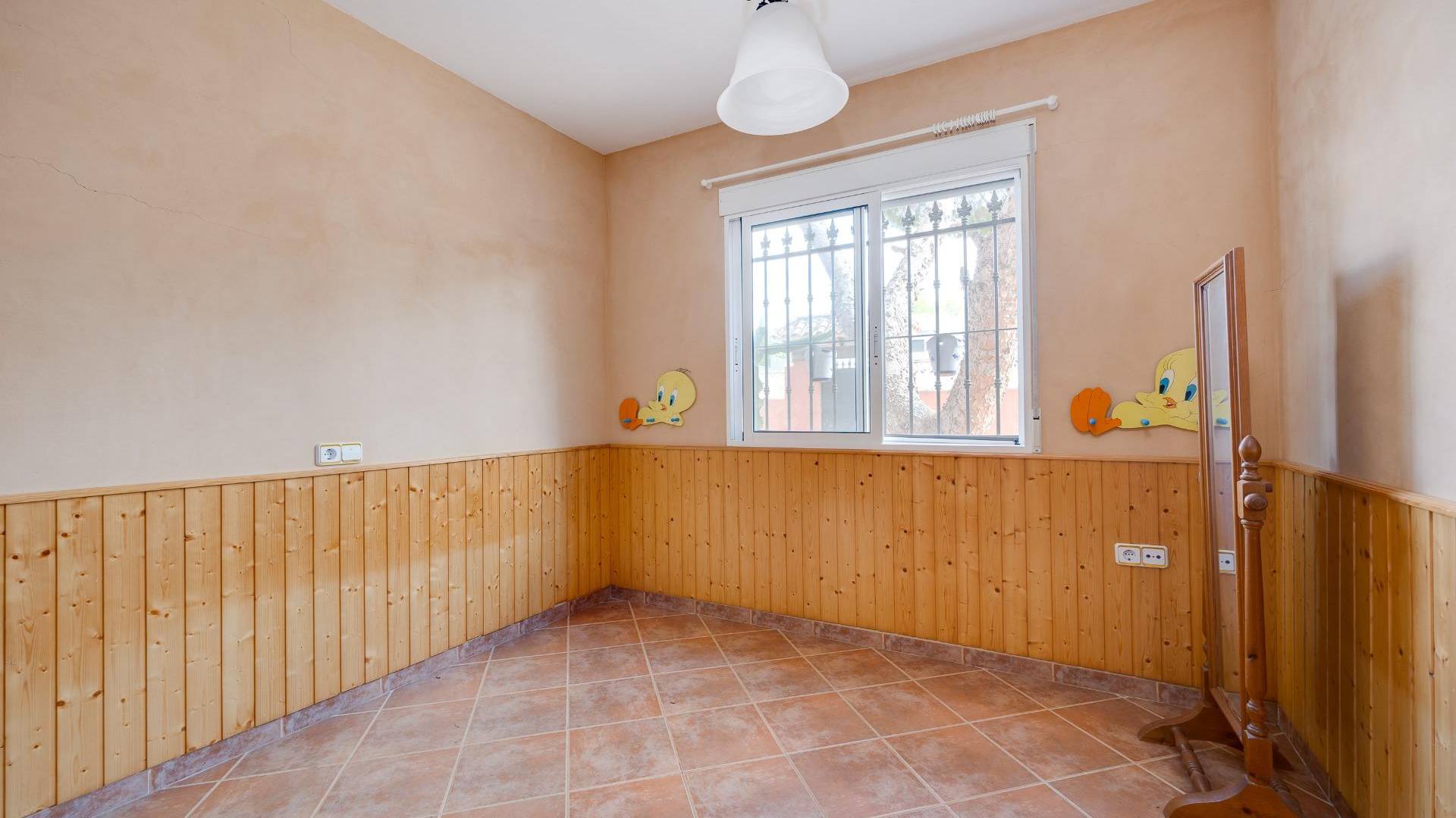 Second hand - Independent villa - San Miguel de Salinas - Ciudad de las comunicaciones