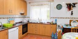 Second hand - Independent villa - San Miguel de Salinas - Ciudad de las comunicaciones