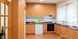 Second hand - Independent villa - San Miguel de Salinas - Ciudad de las comunicaciones