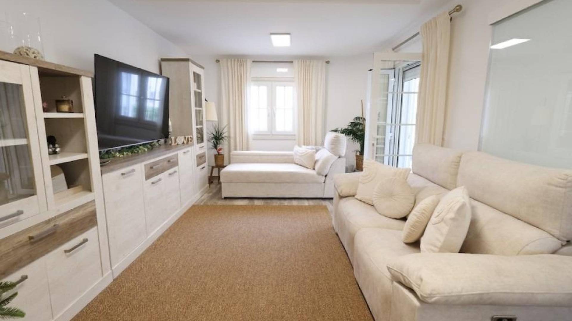 Second hand - Independent villa - San Miguel de Salinas - Las filipinas