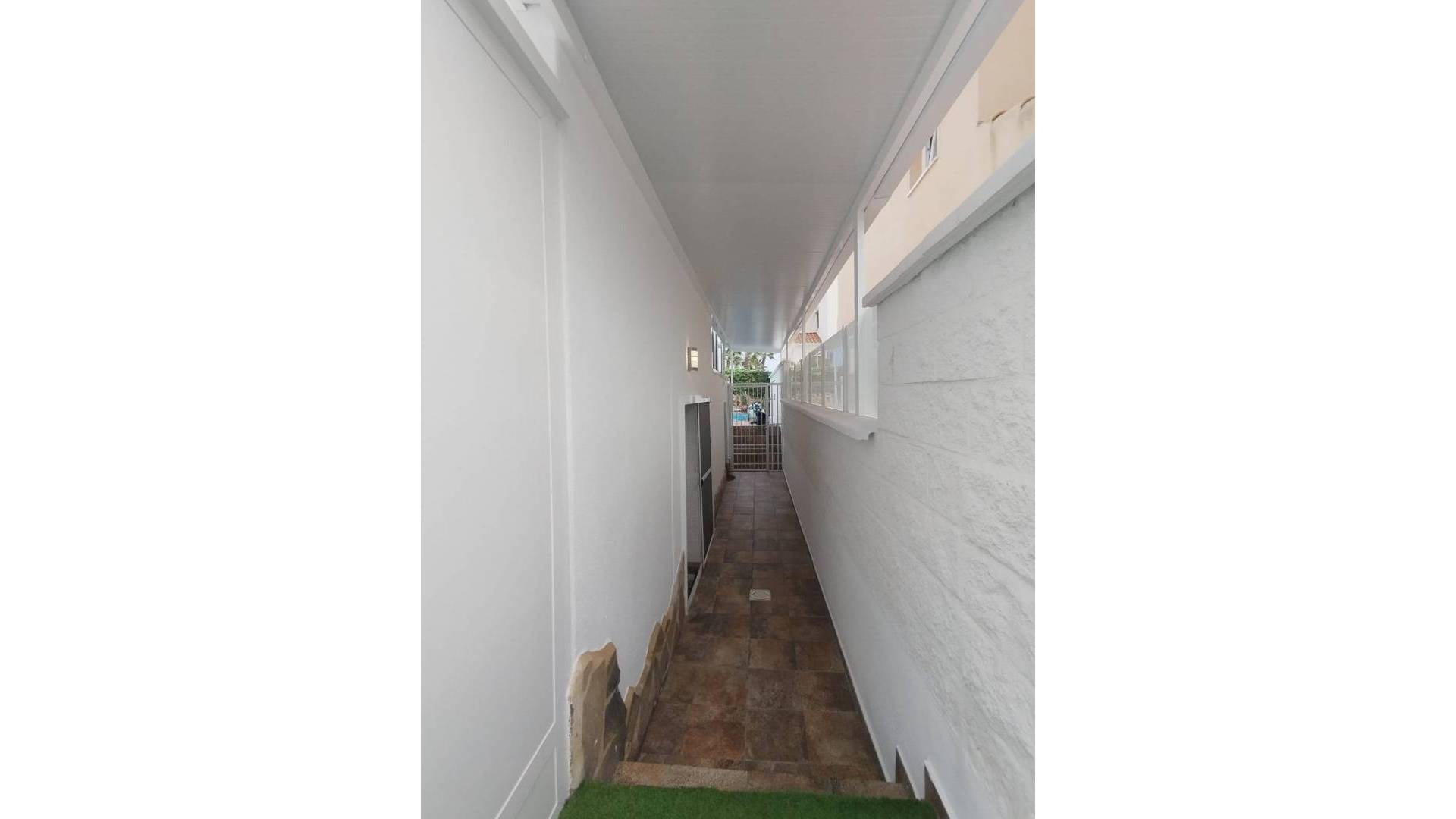 Second hand - Independent villa - San Miguel de Salinas - Las filipinas