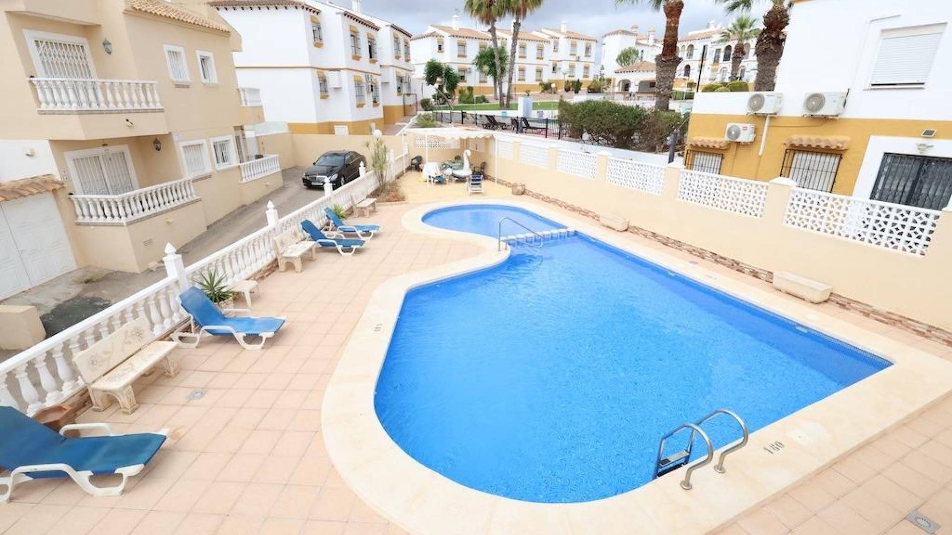 Second hand - Independent villa - San Miguel de Salinas - LAS FILIPINAS
