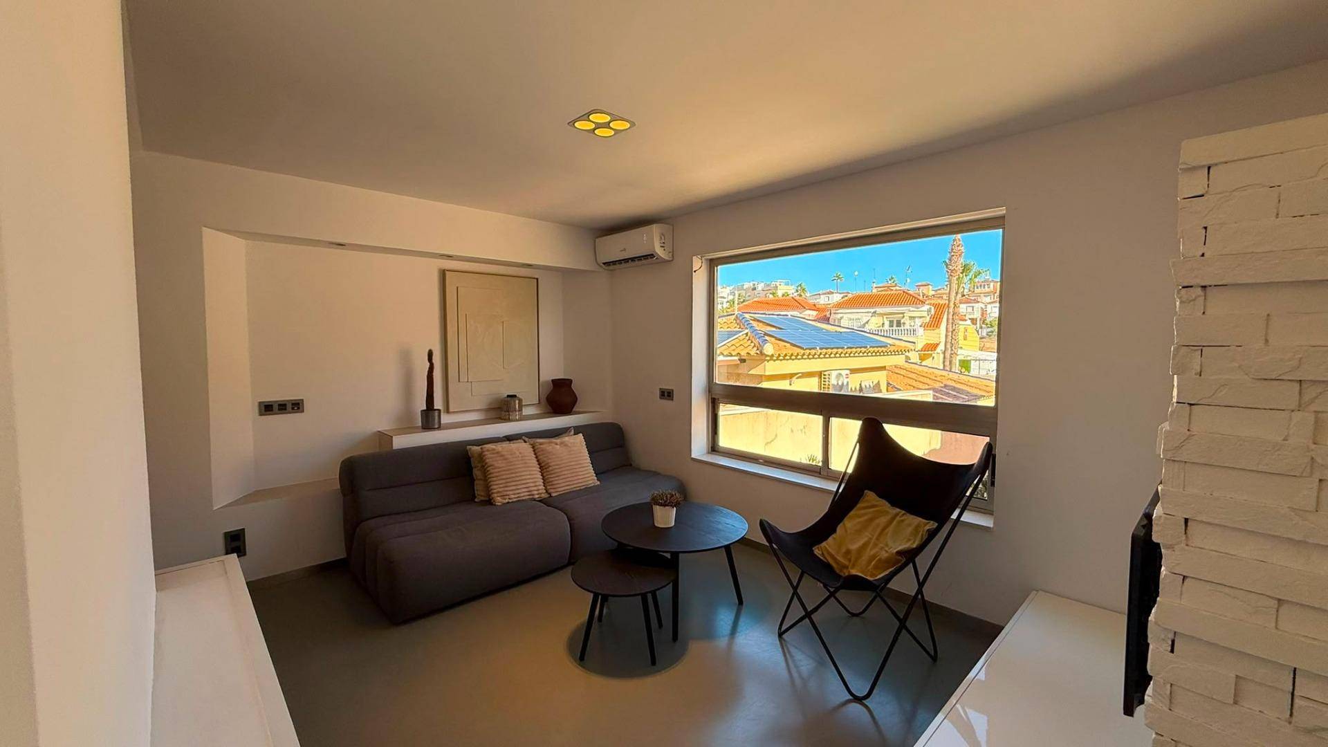 Second hand - Independent villa - San Miguel de Salinas - Las Filipinas