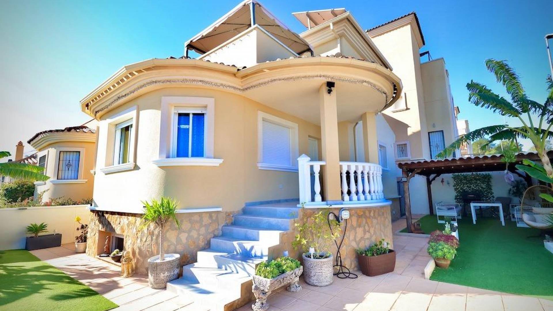 Second hand - Independent villa - San Miguel de Salinas - Pueblo 9