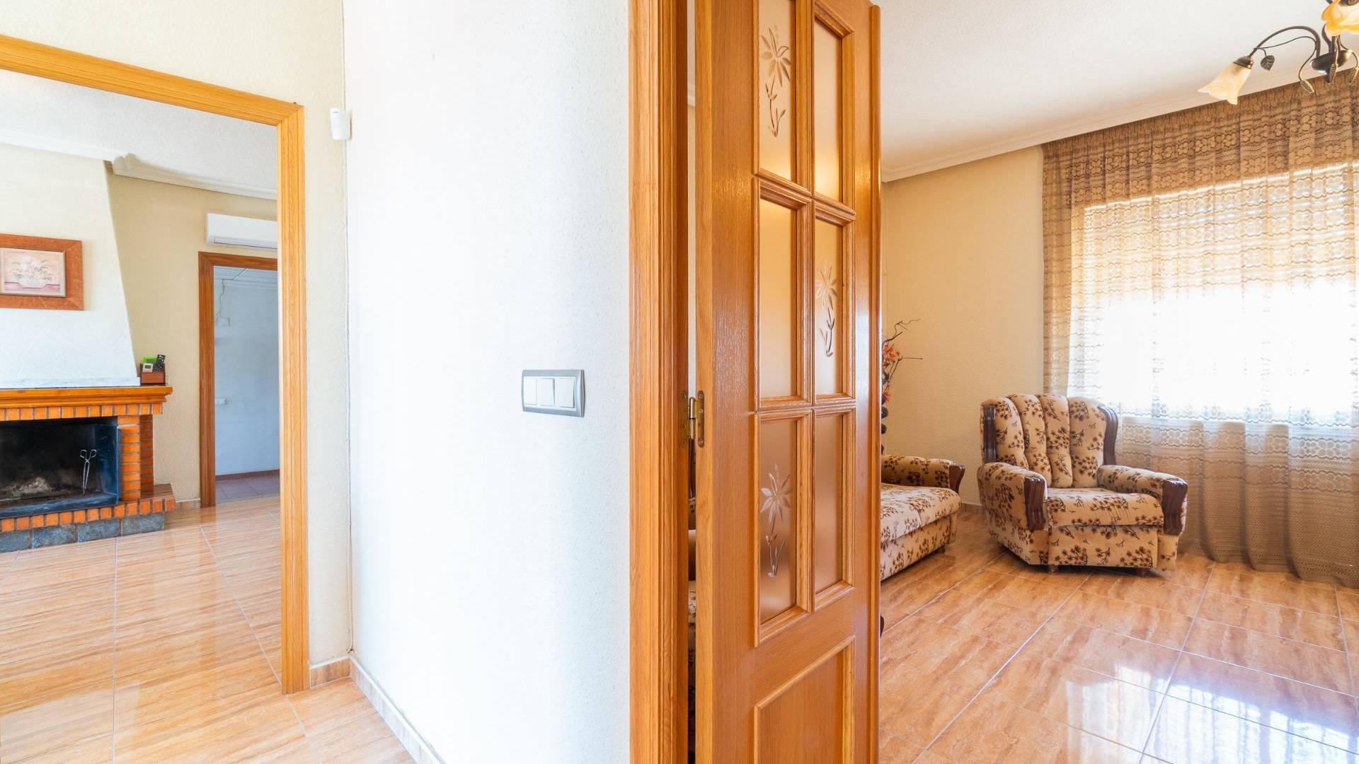 Second hand - Independent villa - San Miguel de Salinas - Torremendo