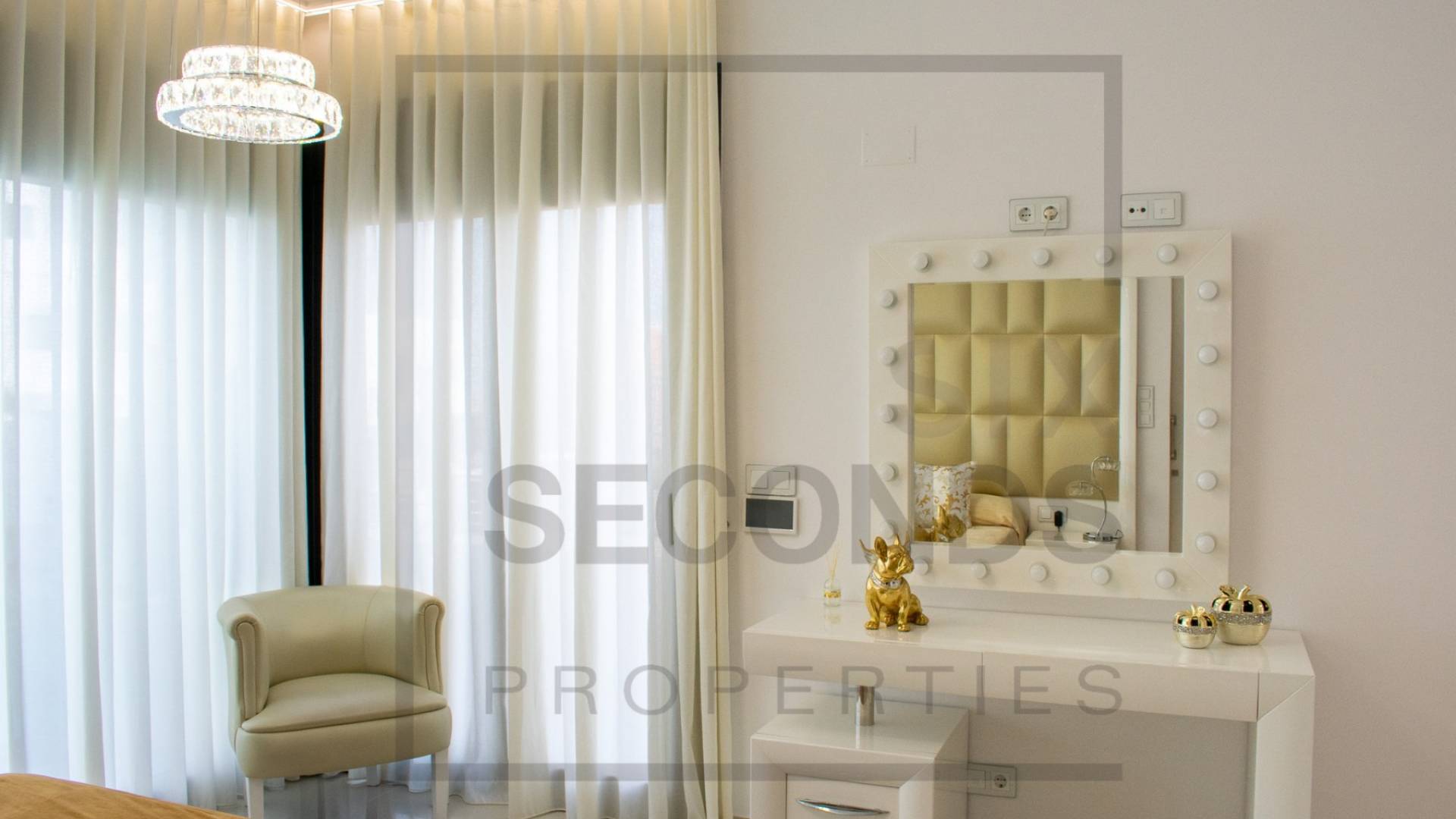 Second hand - Independent villa - San Miguel de Salinas - Urbanizaciones