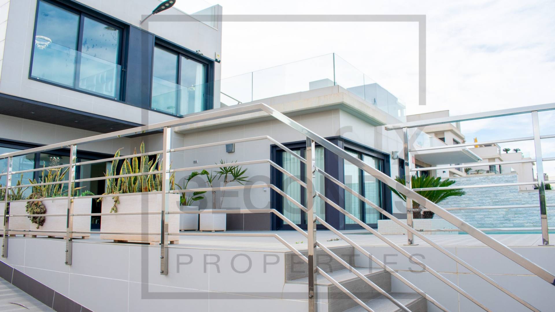 Second hand - Independent villa - San Miguel de Salinas - Urbanizaciones