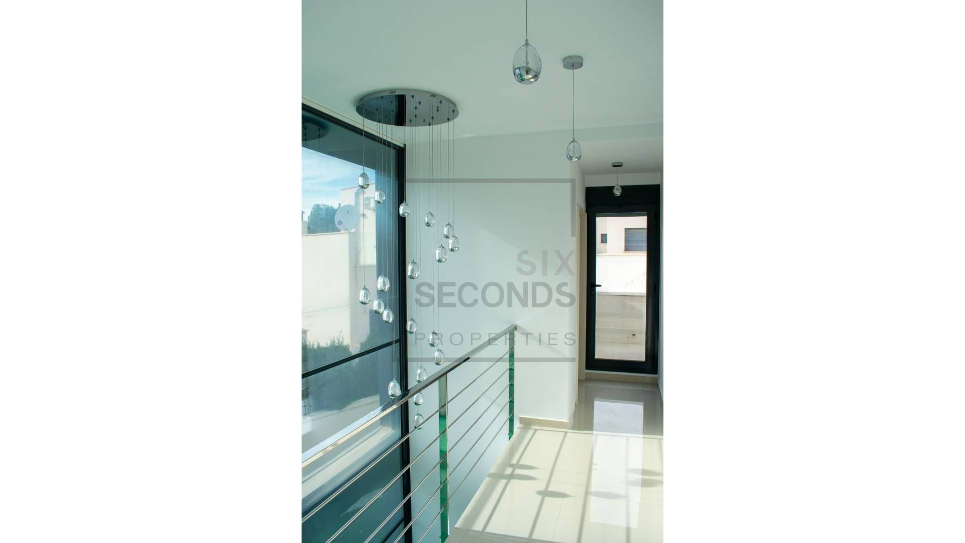 Second hand - Independent villa - San Miguel de Salinas - Urbanizaciones