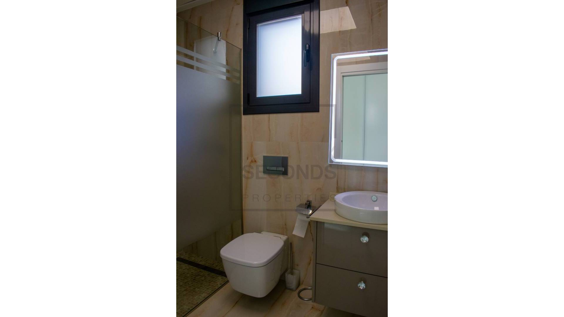 Second hand - Independent villa - San Miguel de Salinas - Urbanizaciones