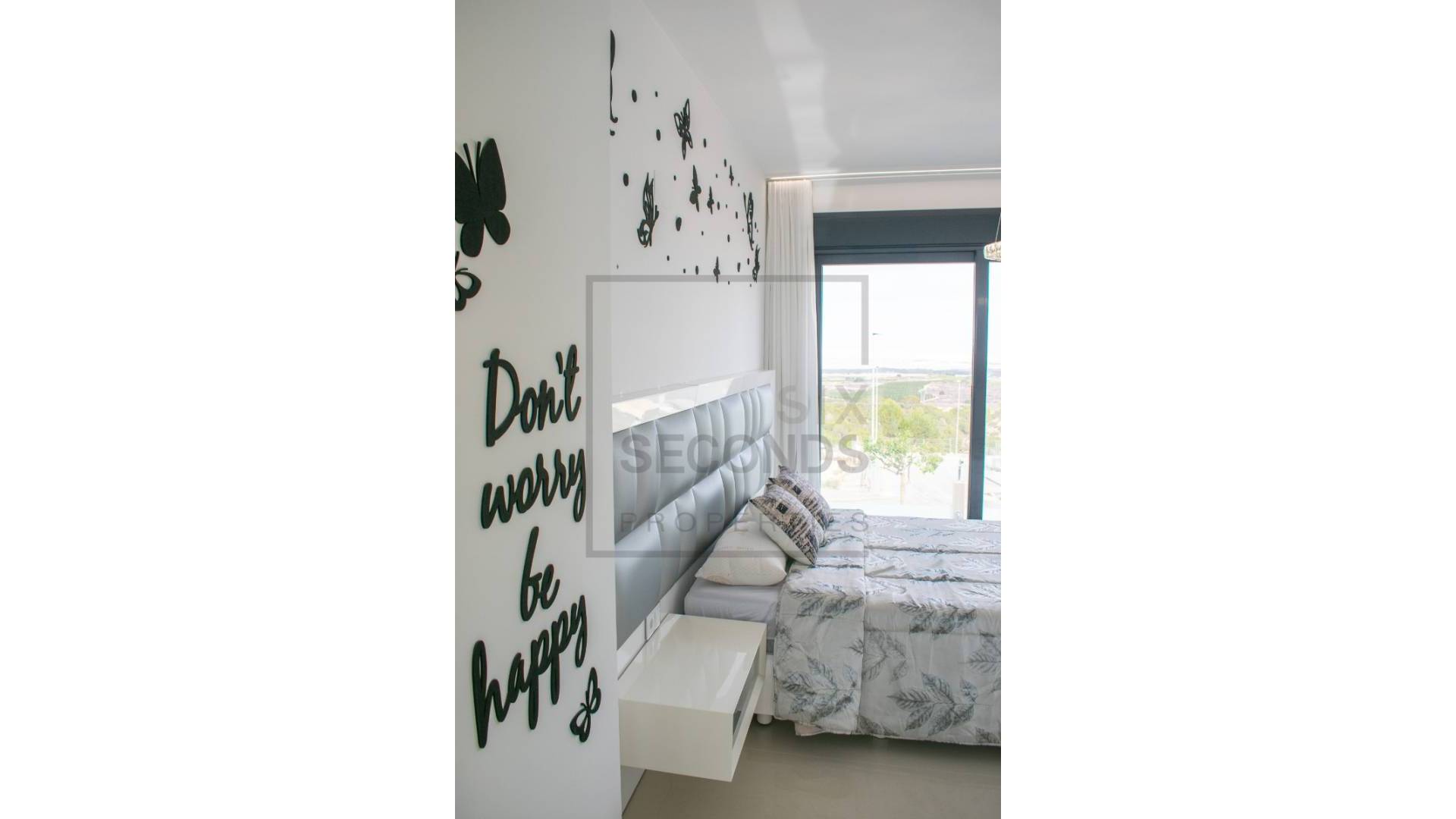 Second hand - Independent villa - San Miguel de Salinas - Urbanizaciones