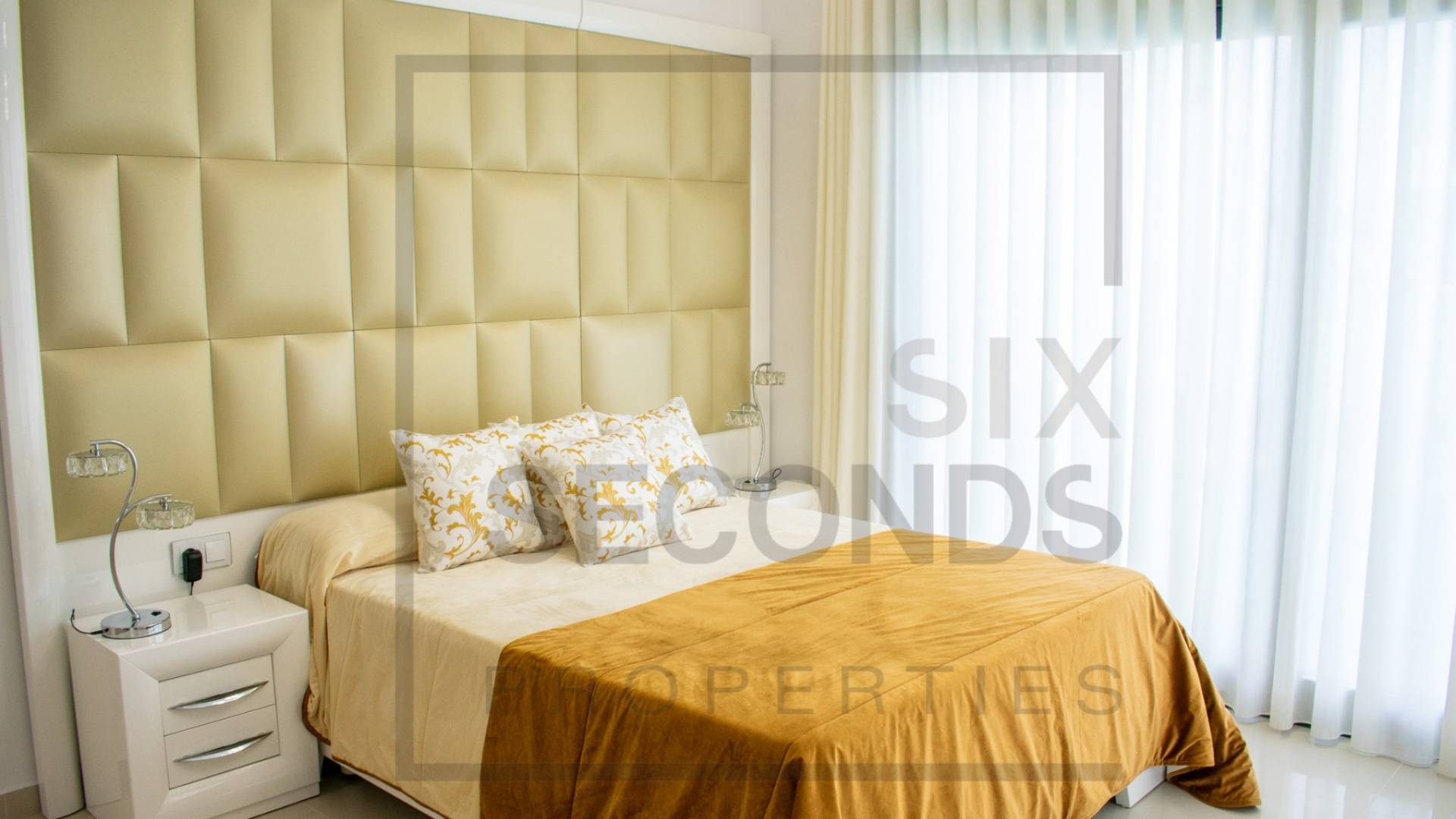 Second hand - Independent villa - San Miguel de Salinas - Urbanizaciones