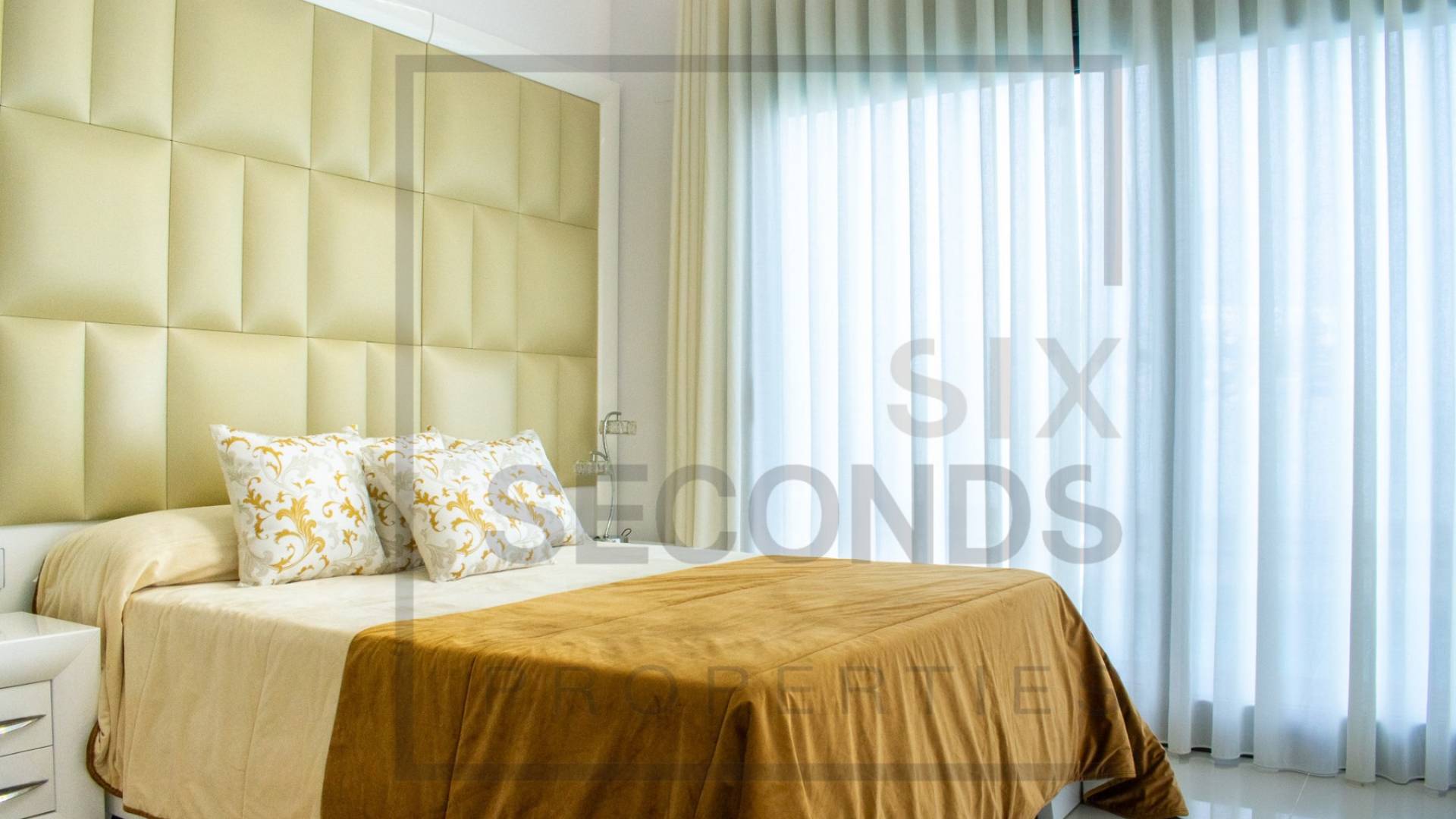 Second hand - Independent villa - San Miguel de Salinas - Urbanizaciones