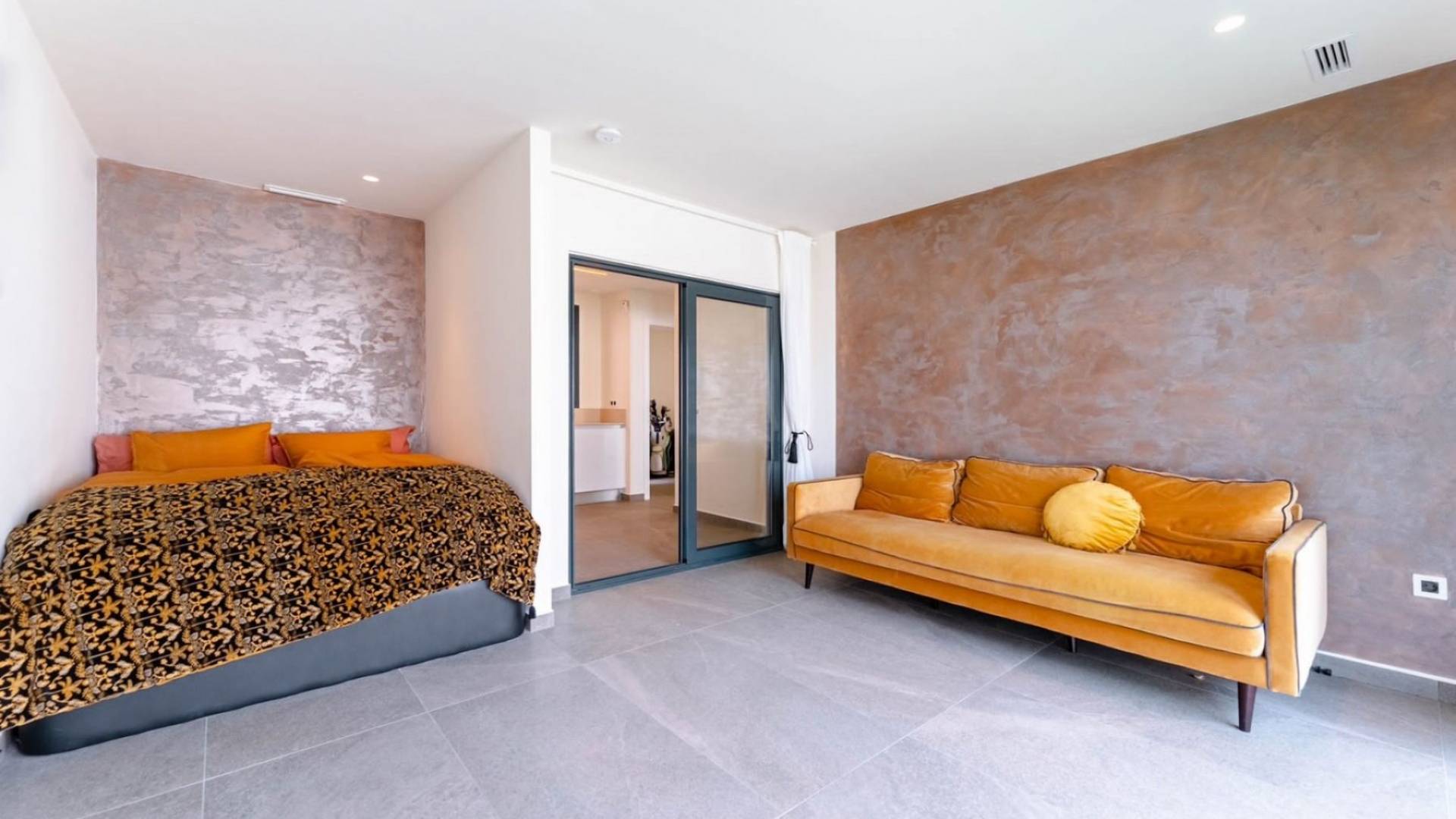 Second hand - Independent villa - San Miguel de Salinas