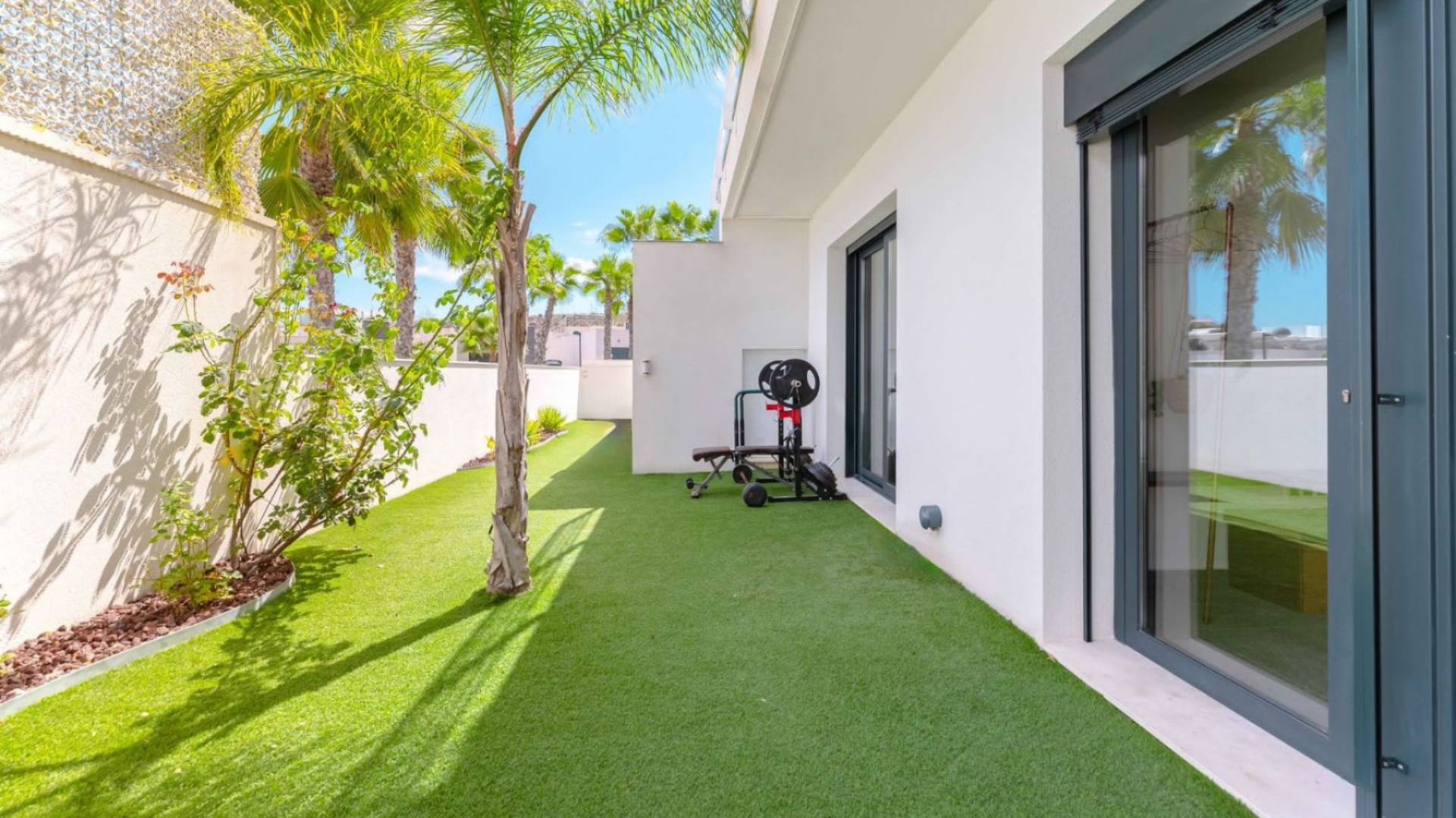 Second hand - Independent villa - San Miguel de Salinas