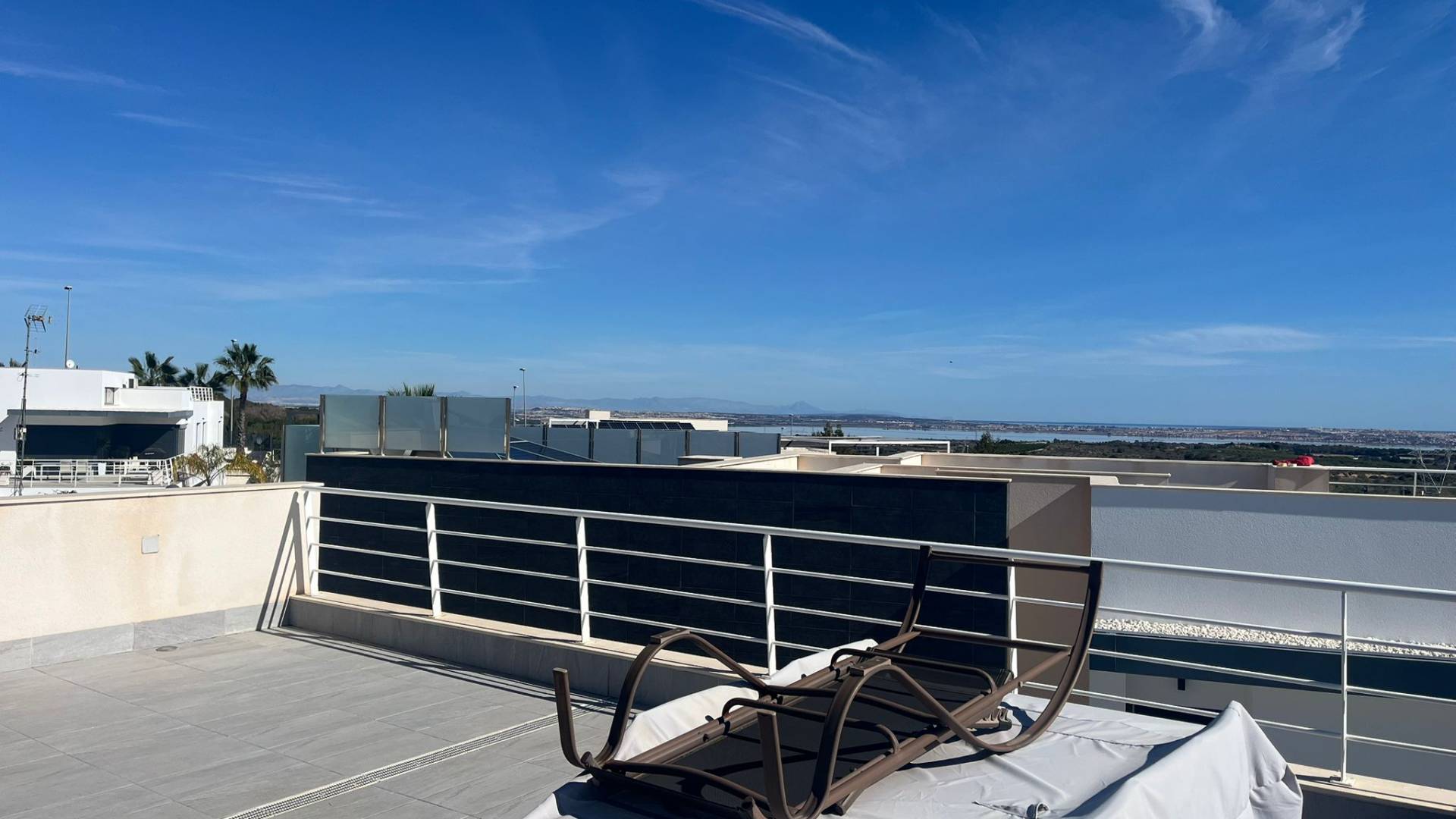 Second hand - Independent villa - San Miguel de Salinas