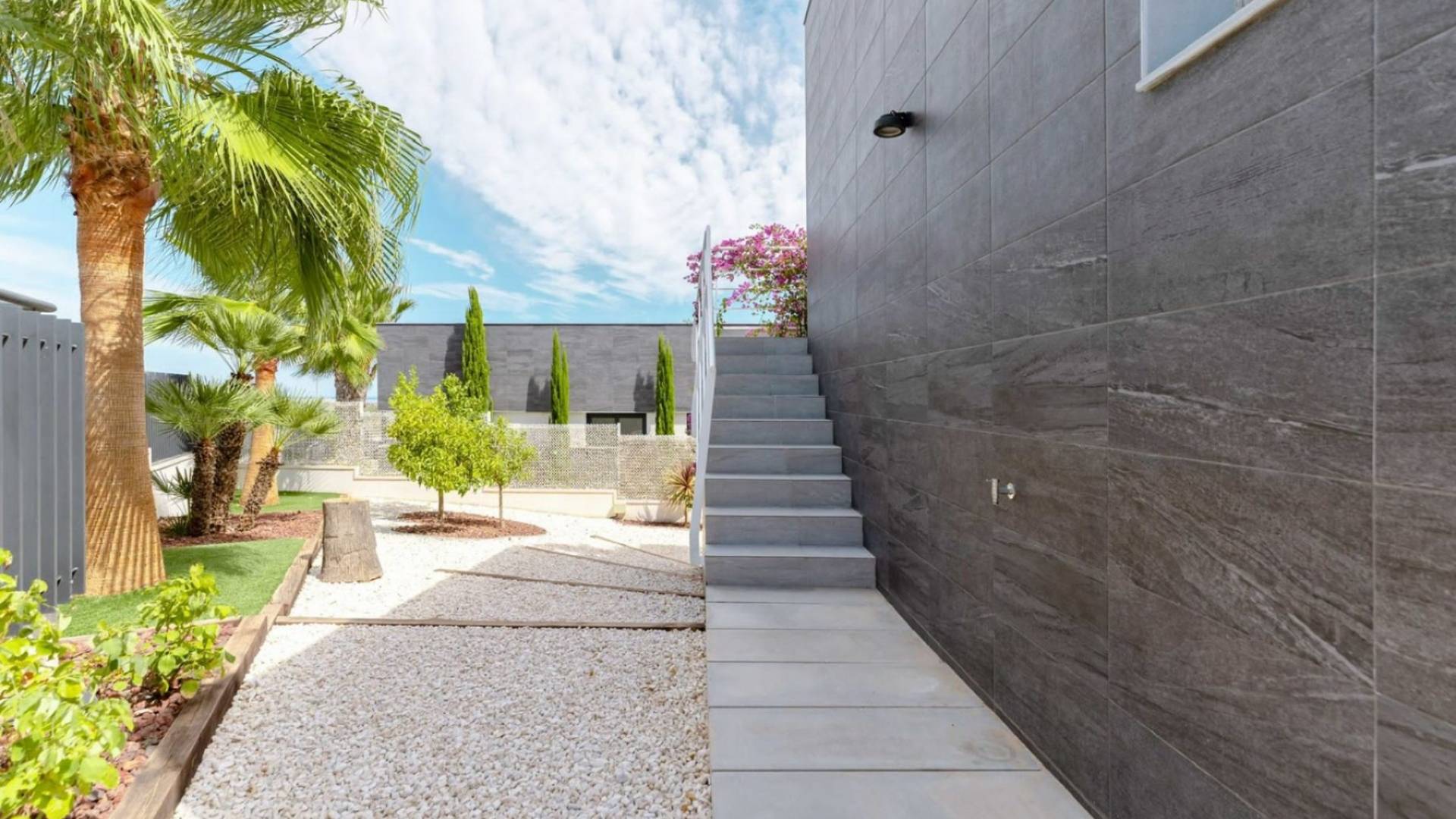 Second hand - Independent villa - San Miguel de Salinas