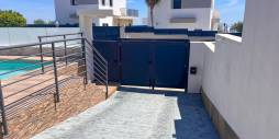 Second hand - Independent villa - San Miguel de Salinas